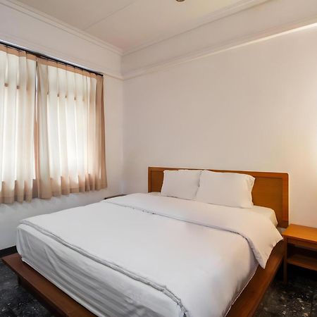Capital O 93809 Wida Hotel レギャン エクステリア 写真